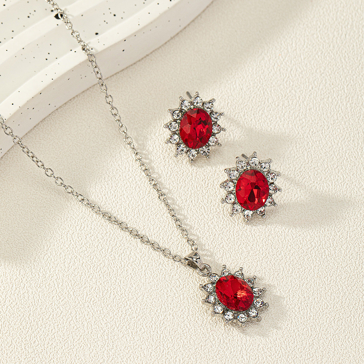 Luminara - Necklace & Earrings