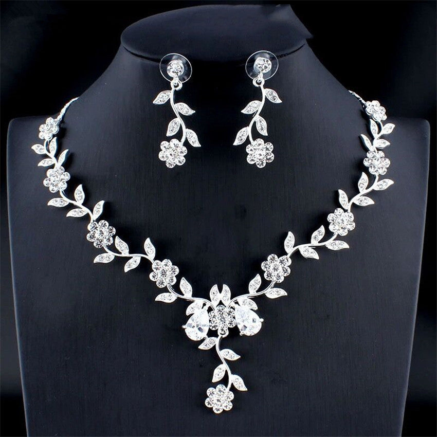 Luminara Radiance Bridal Set – Golden Zircon Necklace & Earrings