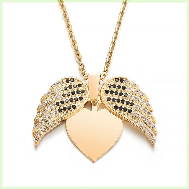 Aurellia Necklace (Custom Engraved Name)